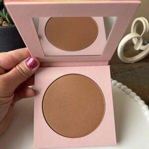 Tarte face and body bronzer in medium